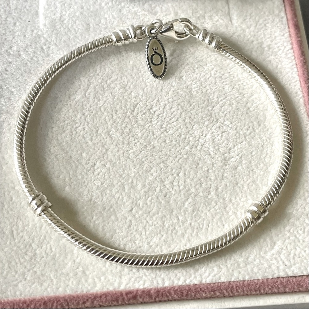 Pandora Bracelet Lobster Clasp 7.5” For a little wrist